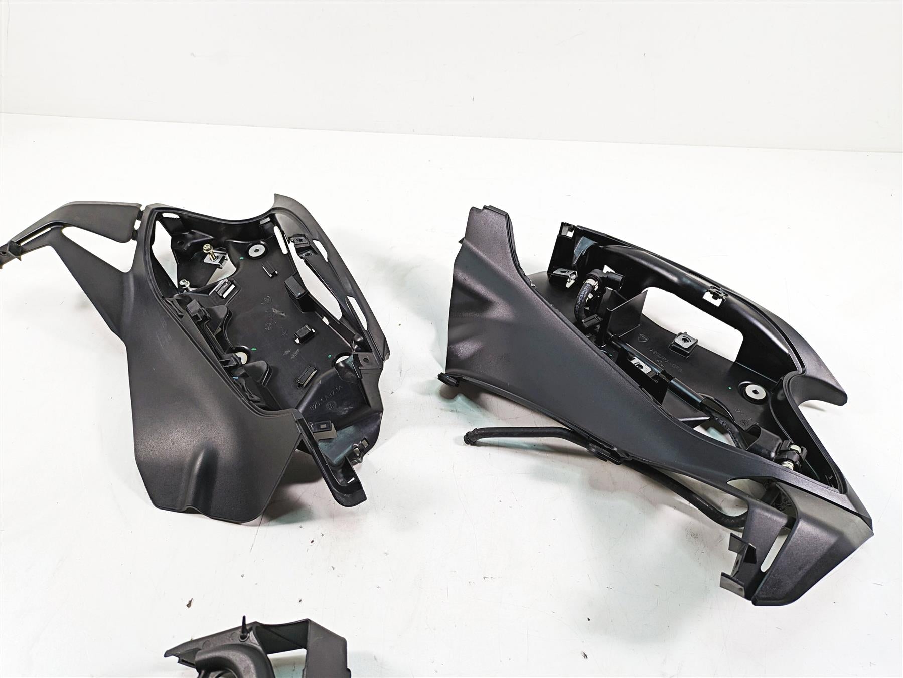 2016 Ducati Panigale 1299 S Rectifier Cdi Battery Holder Set 829PA361A 829PA371A {{ shop.shopifyCountryName }} - Mototech271