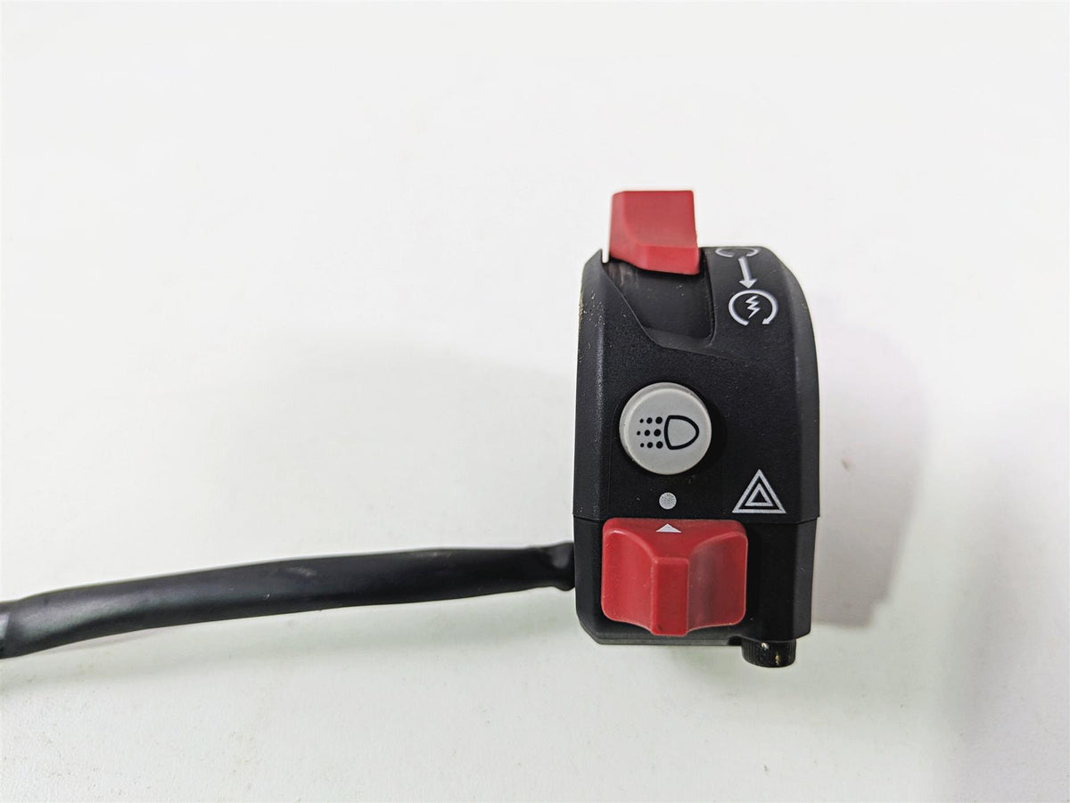 2022 Ducati Hypermotard 950 Right Hand Control Switch Start 65010281C 65010271C {{ shop.shopifyCountryName }} - Mototech271