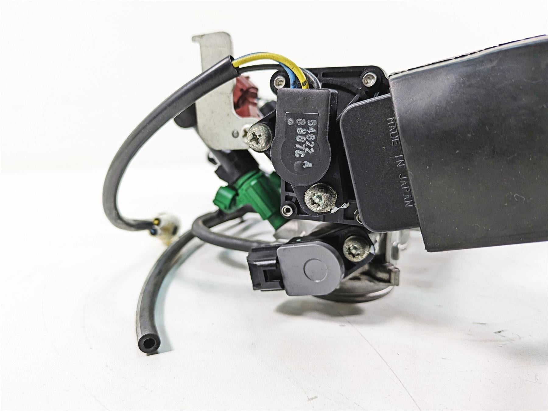 2009 Suzuki GSXR750 K9 Mikuni Throttle Body Bodies 13406-38H00 13406-38H01 {{ shop.shopifyCountryName }} - Mototech271