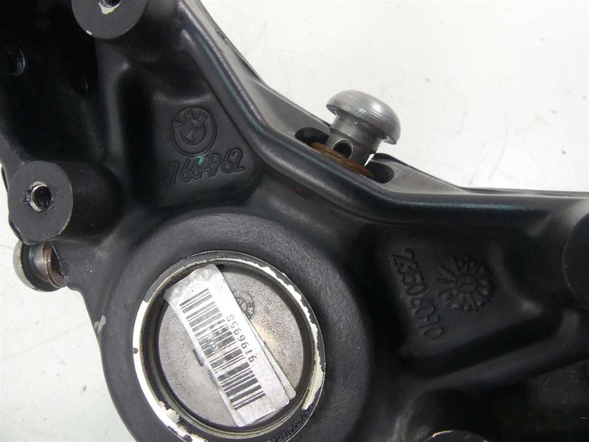 2008 BMW R1200GS K25 Lower Triple Tree Steering Clamp 58mm 31427718343 {{ shop.shopifyCountryName }} - Mototech271