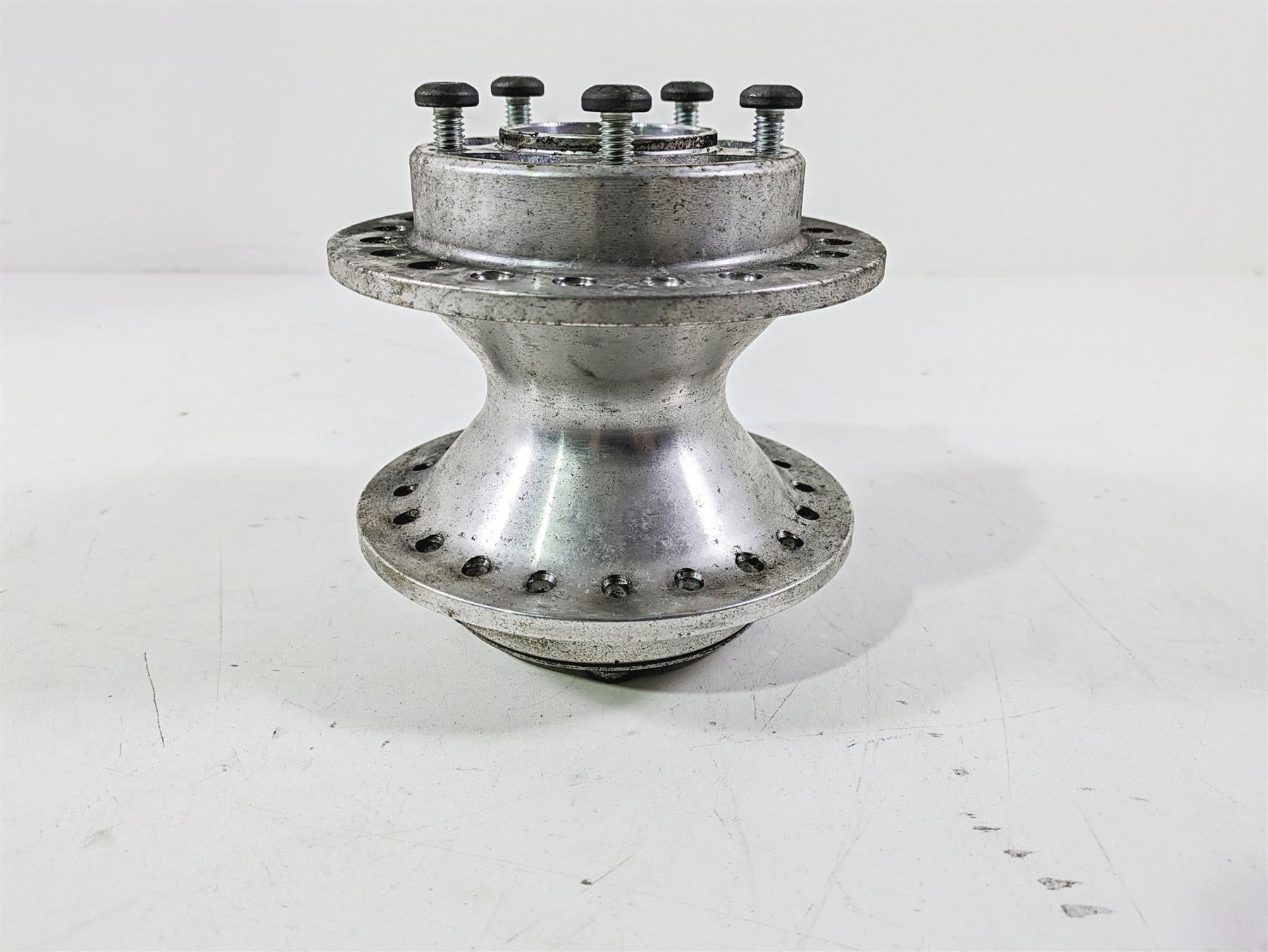 2017 Harley Dyna FXDB Street Bob Front Wheel Rim Hub & 25mm Bearings 41425-09 {{ shop.shopifyCountryName }} - Mototech271