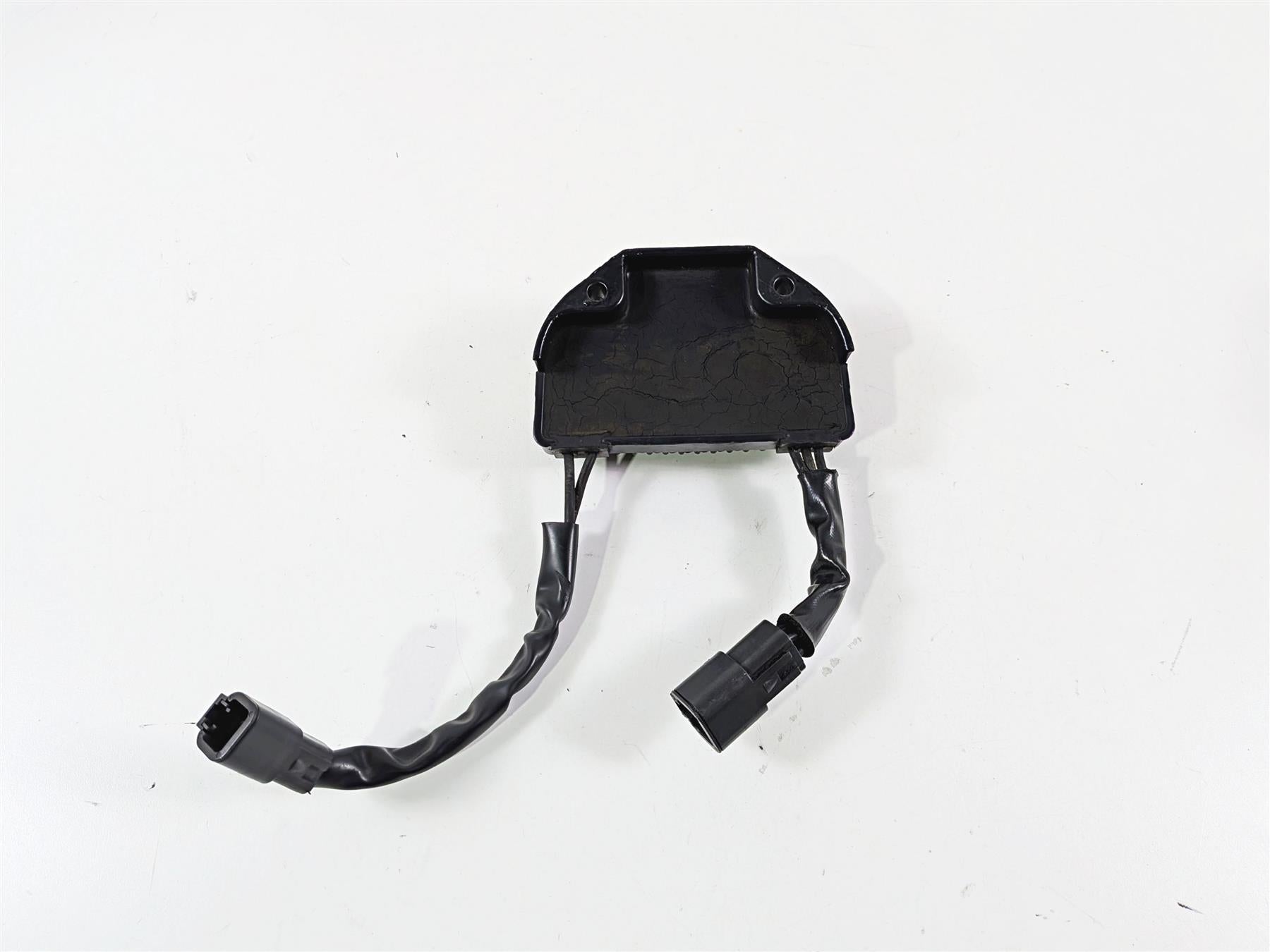 2007 Harley Dyna FXDB Street Bob Rectifier Voltage Regulator 74631-06 {{ shop.shopifyCountryName }} - Mototech271