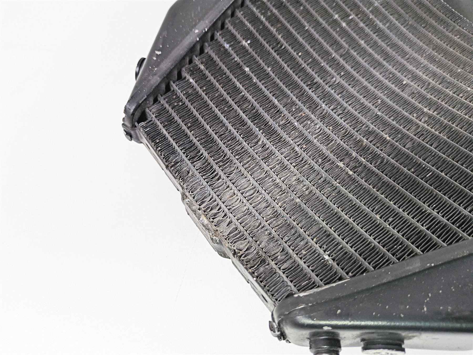 2010 Ducati Streetfighter 1098 S Upper Lower Coolant Radiator Set 54840841A {{ shop.shopifyCountryName }} - Mototech271