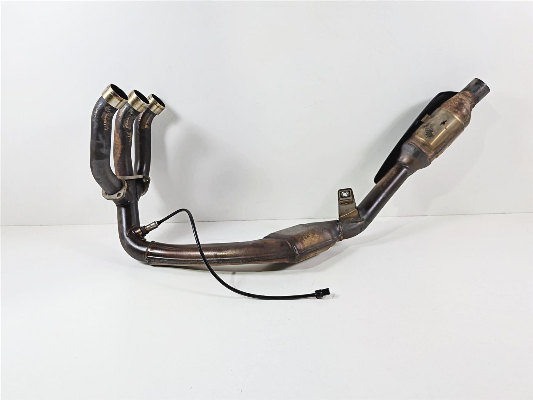 2022 Triumph Tiger 900 GT Pro Exhaust Pipe Header Manifold T2203725 {{ shop.shopifyCountryName }} - Mototech271