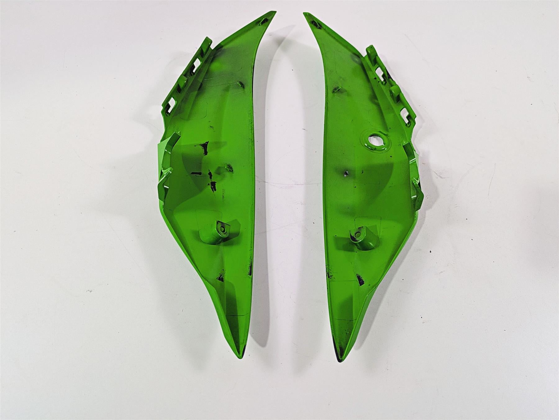 2016 Kawasaki ZX10R Ninja Rear Side Tail Cover Fairing Set - Read 36001-0640-51B {{ shop.shopifyCountryName }} - Mototech271