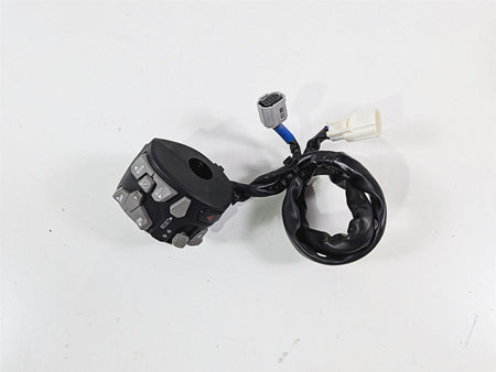 2022 Kawasaki ZX10R ZX1000 Ninja Left Hand Light Control Switch 46091-0576 {{ shop.shopifyCountryName }} - Mototech271