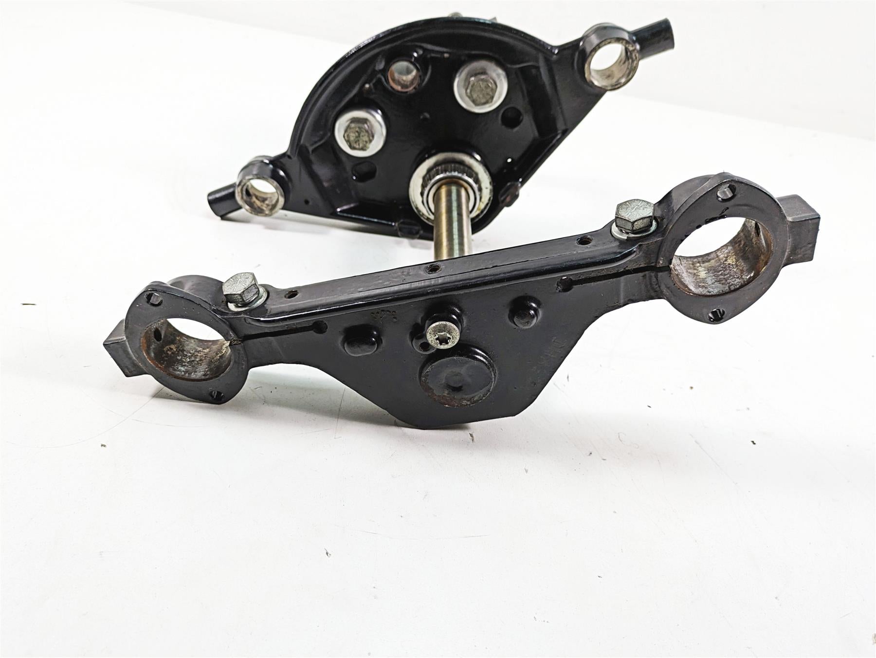 2011 Harley Touring FLTRU Road Glide Triple Tree Riser Set 45446-09 45435-10 {{ shop.shopifyCountryName }} - Mototech271