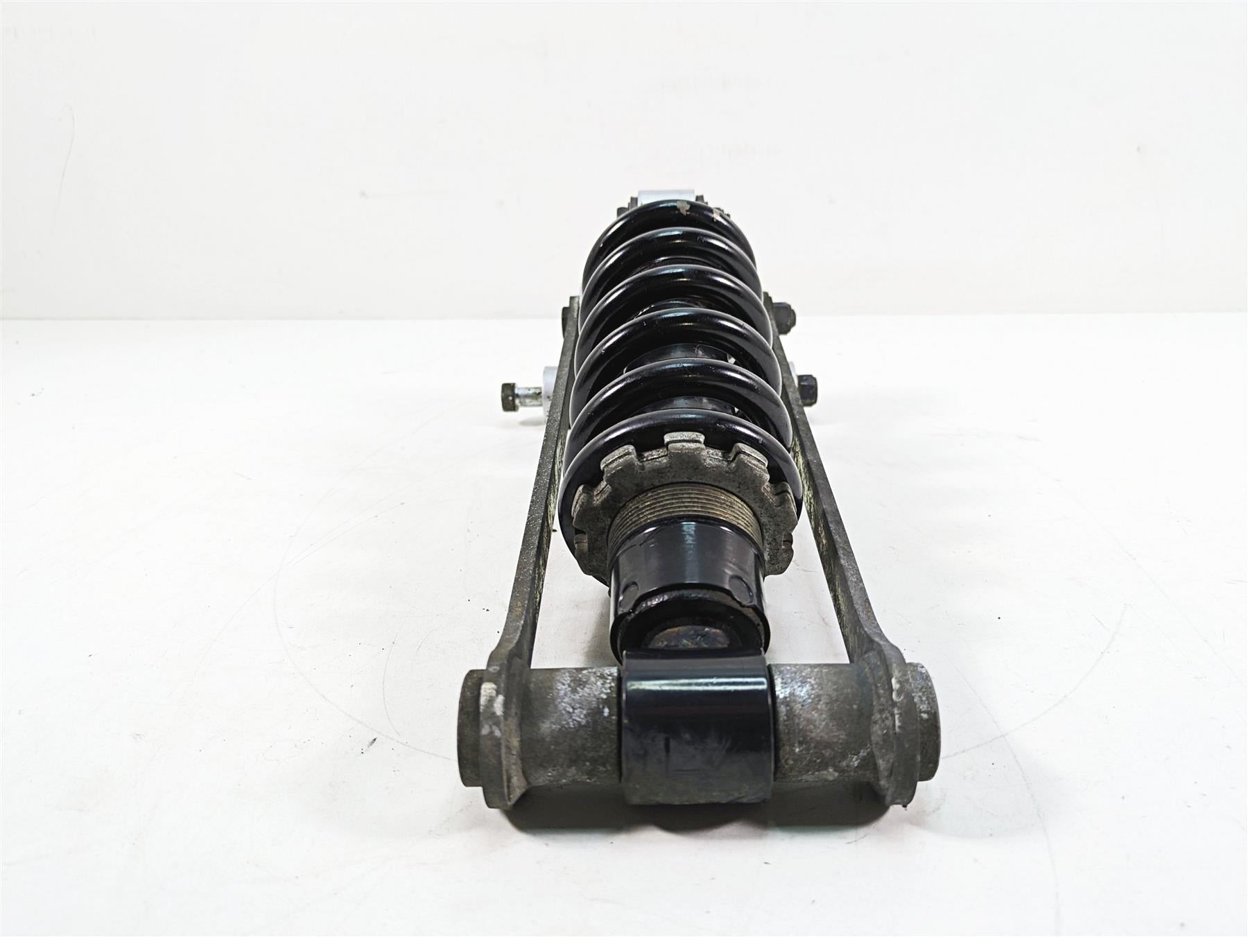2009 Yamaha XV1900 Raider Rear Suspension Shock Damper 5C7-22210-00-00 {{ shop.shopifyCountryName }} - Mototech271