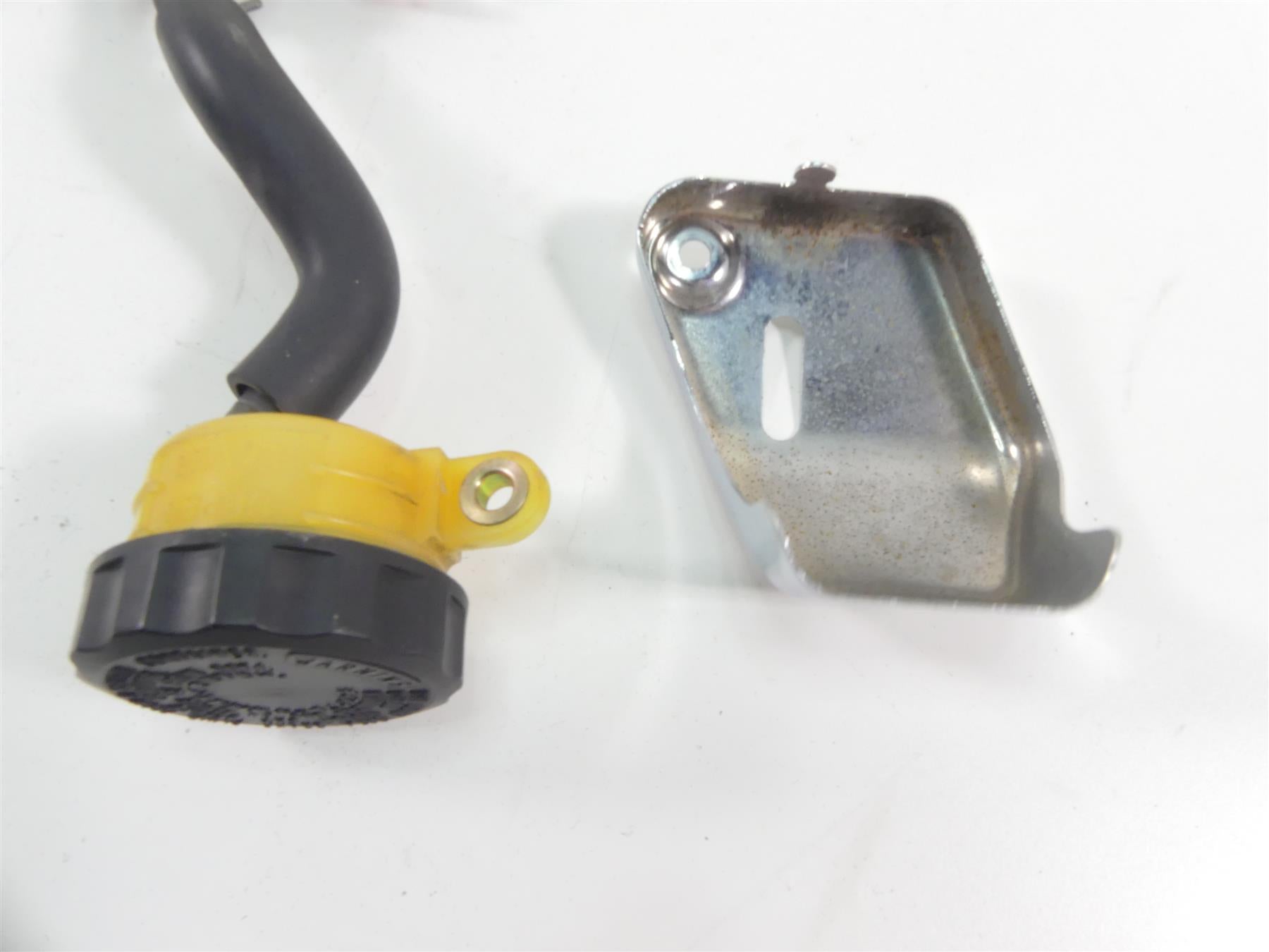 2003 Honda VT1100 C2 Shadow Sabre Rear Brake Master Cylinder 1/2" 43510-MCK-A02 {{ shop.shopifyCountryName }} - Mototech271