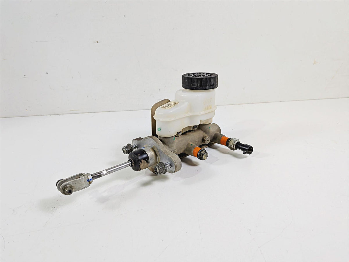 2024 Polaris RZR XP 1000 Sport Main Brake Master Cylinder 1913633 {{ shop.shopifyCountryName }} - Mototech271