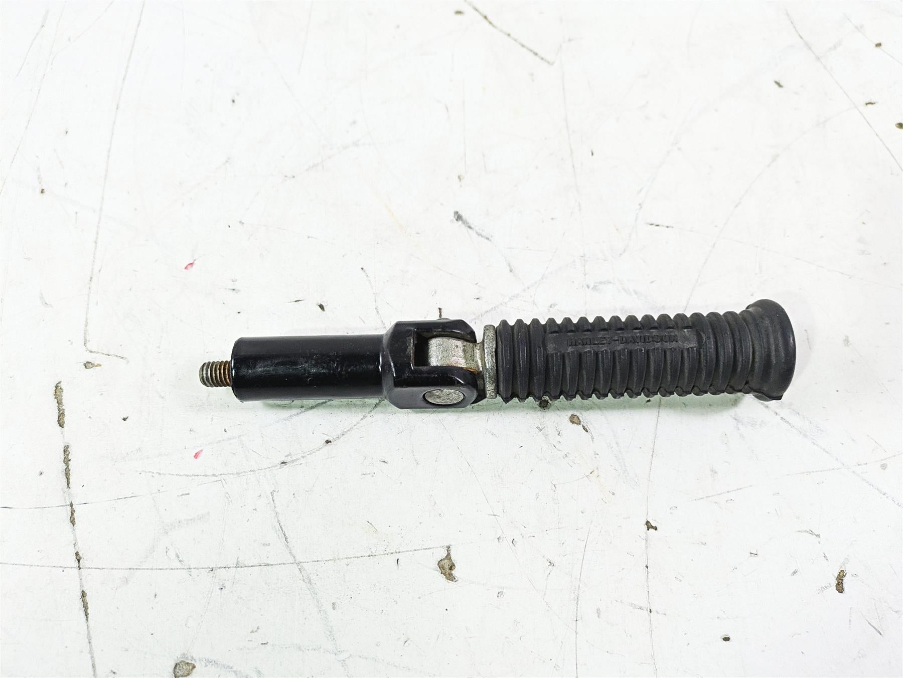 2016 Harley FLSTC Softail Heritage Left Rear Passenger Footpeg 50943-05A {{ shop.shopifyCountryName }} - Mototech271