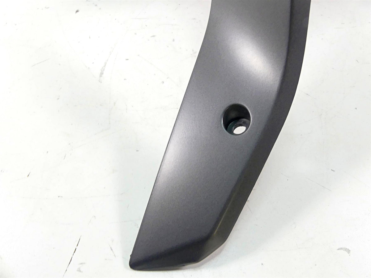 2016 BMW R1200GS Adv K51 Right Inner Knee Cover Fairing 46638536938 {{ shop.shopifyCountryName }} - Mototech271