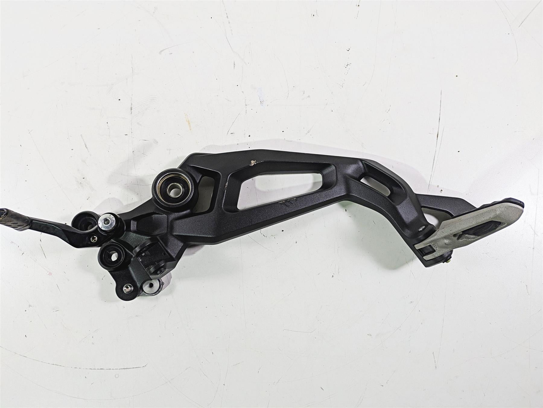 2023 Ducati Monster 937 SP Left Footpeg Set & Shifter F 82414032AA S 45623511AA {{ shop.shopifyCountryName }} - Mototech271