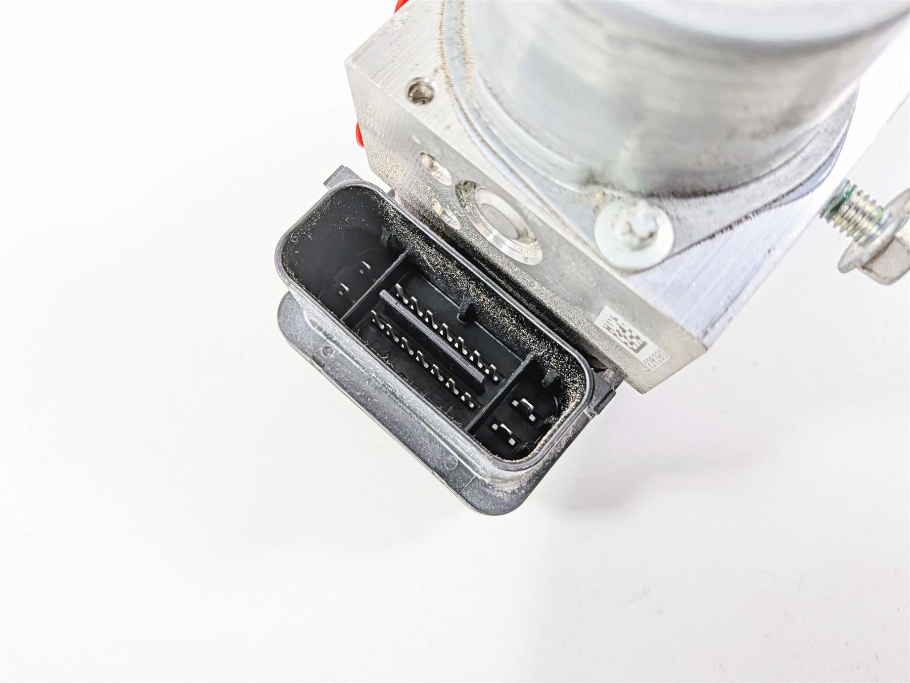 2024 Yamaha YZF R1 RN65 Abs Brake Pump Pressure Module Unit B3L-85930-08-00 {{ shop.shopifyCountryName }} - Mototech271