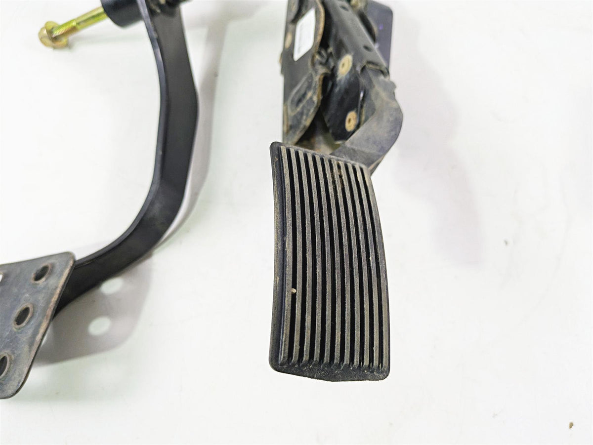 2020 Can Am Maverick X3 Turbo R STD Foot Brake Accelerate Pedal Set 707001803 {{ shop.shopifyCountryName }} - Mototech271