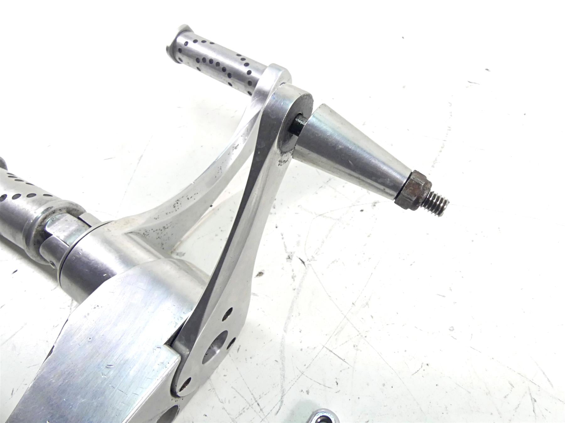 2009 Big Dog K9 Left Right Foot Peg Control Set 162-000001-02 162-000002-02 {{ shop.shopifyCountryName }} - Mototech271
