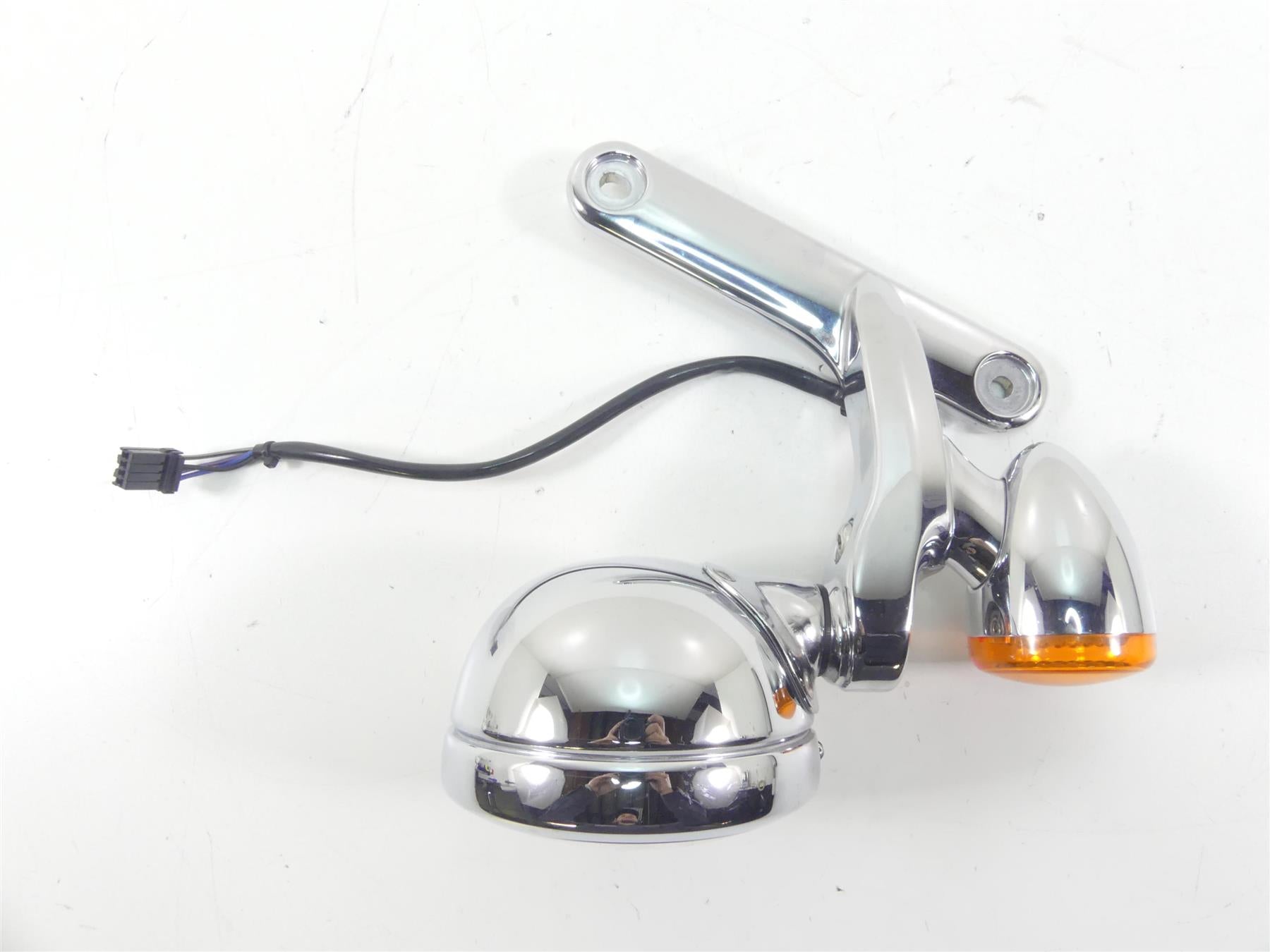2009 Harley FLHTCU SE4 CVO E-Glide Front Left Led Spot Light Blinker 69548-06 {{ shop.shopifyCountryName }} - Mototech271