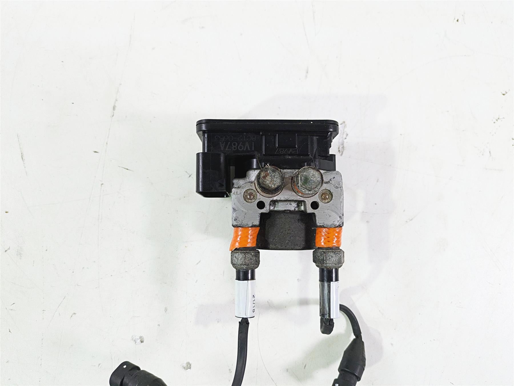 2018 Indian Chieftain Limited Abs Brake Pump Unit Module 2204981 {{ shop.shopifyCountryName }} - Mototech271