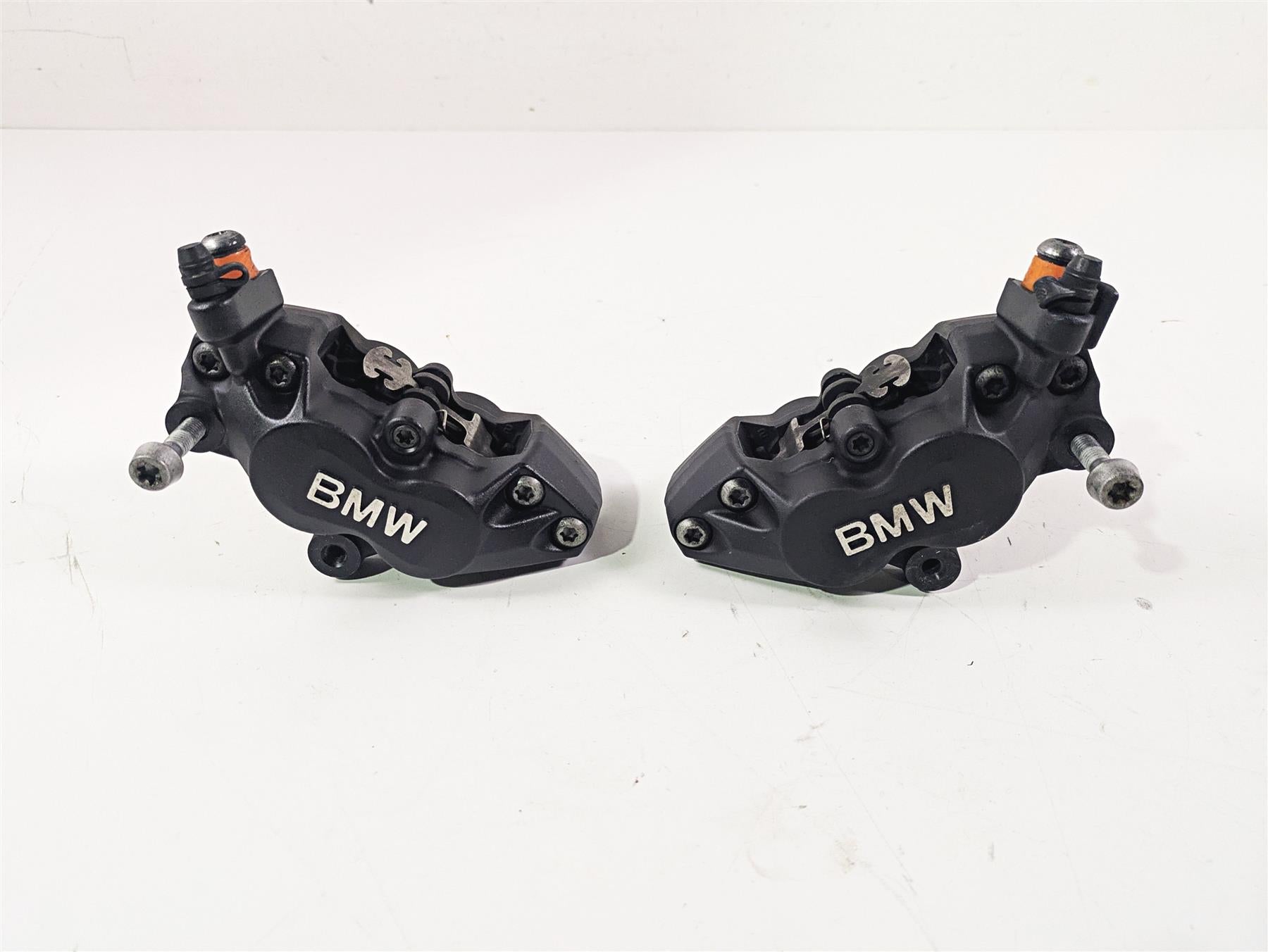2010 BMW R1200GS K25 Brembo Front Brake Caliper Set 34117711438 34117711439 {{ shop.shopifyCountryName }} - Mototech271