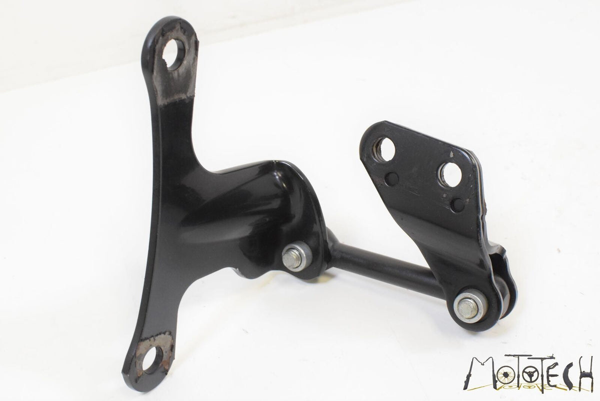 2008 Harley Sportster XL1200 LOW Engine To Frame Mount Bracket SET 47471-04A {{ shop.shopifyCountryName }} - Mototech271