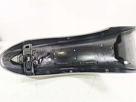 2007 Yamaha XVS1300 V-Star Tour Rear Fender + Taillight Set 3D8-21610-00 {{ shop.shopifyCountryName }} - Mototech271