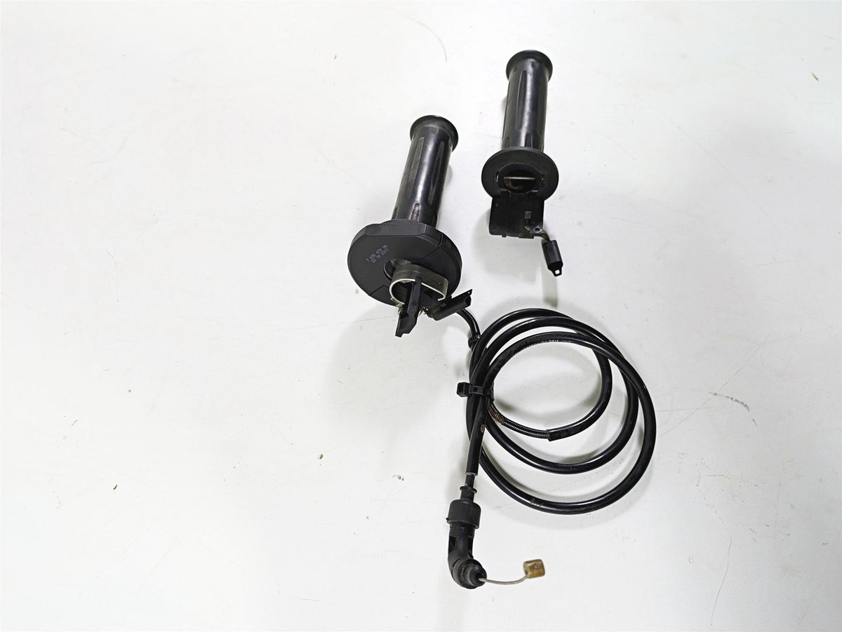 2012 BMW R1200R K27 Left Right Heated Hand Grip Set 61317727067 61317695470 {{ shop.shopifyCountryName }} - Mototech271