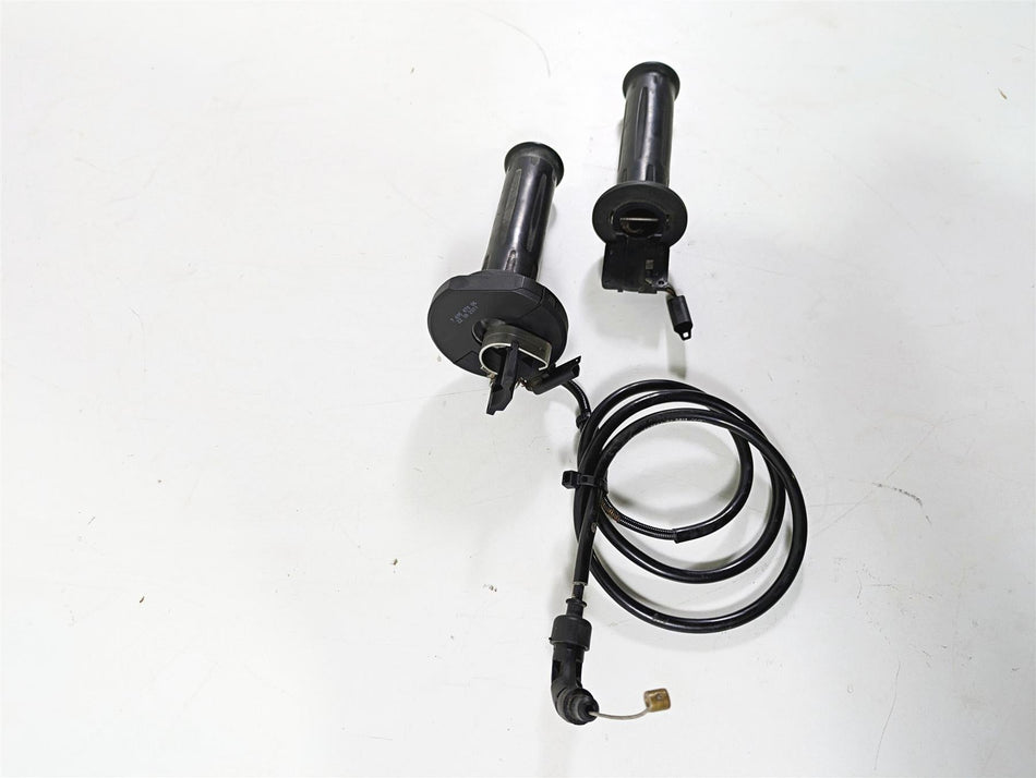 2012 BMW R1200R K27 Left Right Heated Hand Grip Set 61317727067 61317695470 {{ shop.shopifyCountryName }} - Mototech271