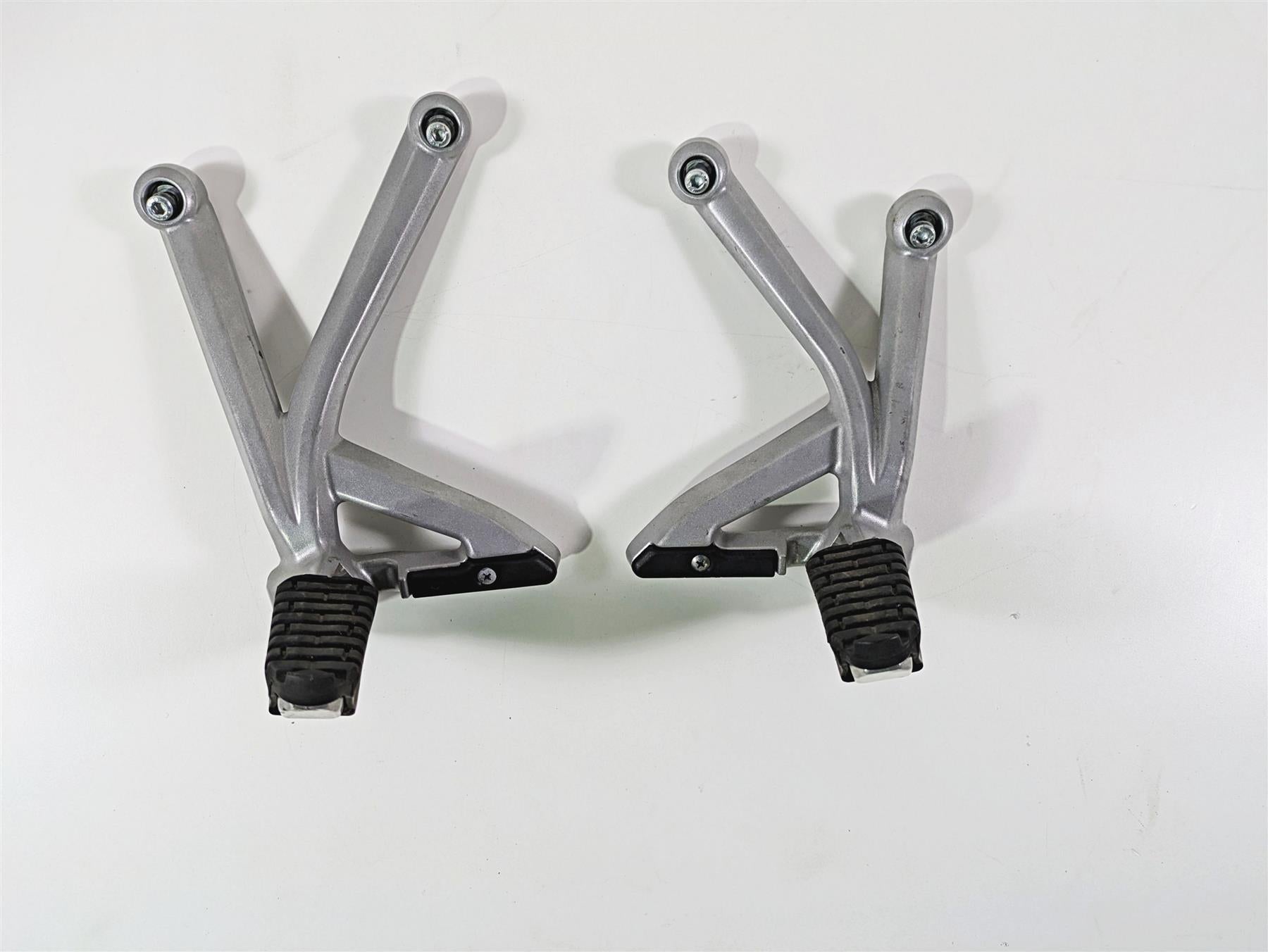 2015 Triumph Tiger Explorer XC Rear Passenger Footpeg Rest Set T2082161 T2082162 {{ shop.shopifyCountryName }} - Mototech271