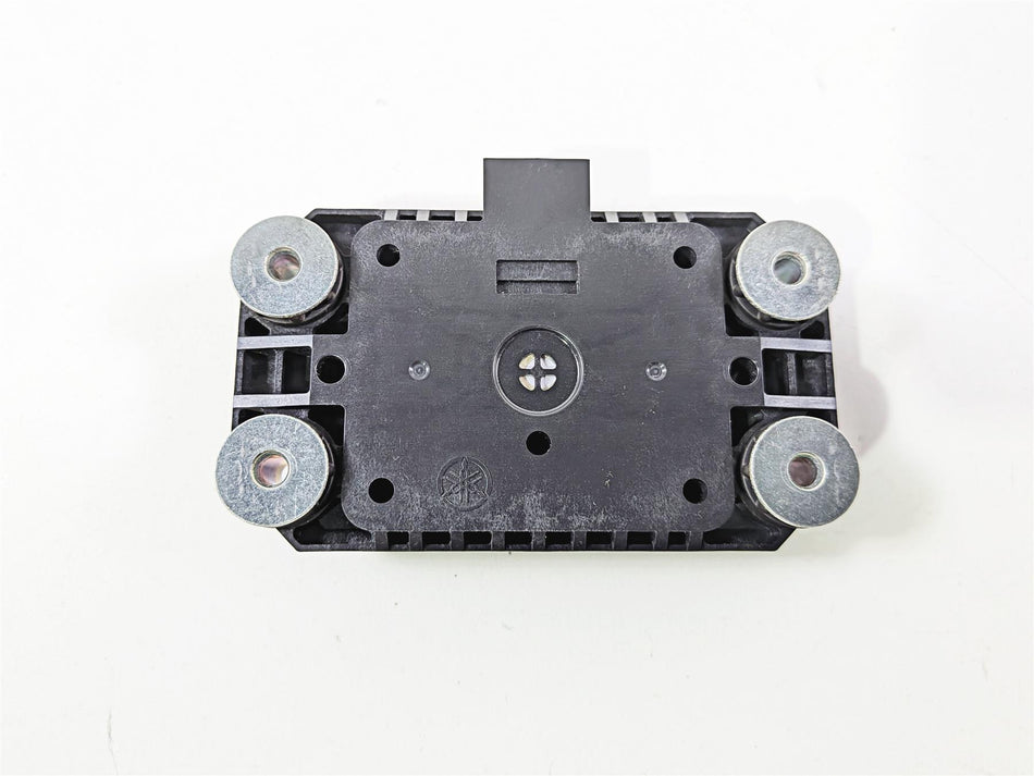 2022 Yamaha YZF R1 R1M RN65 Traction Control Module B3L-8593A-01-00 B3L-8593A-02-Mototech271