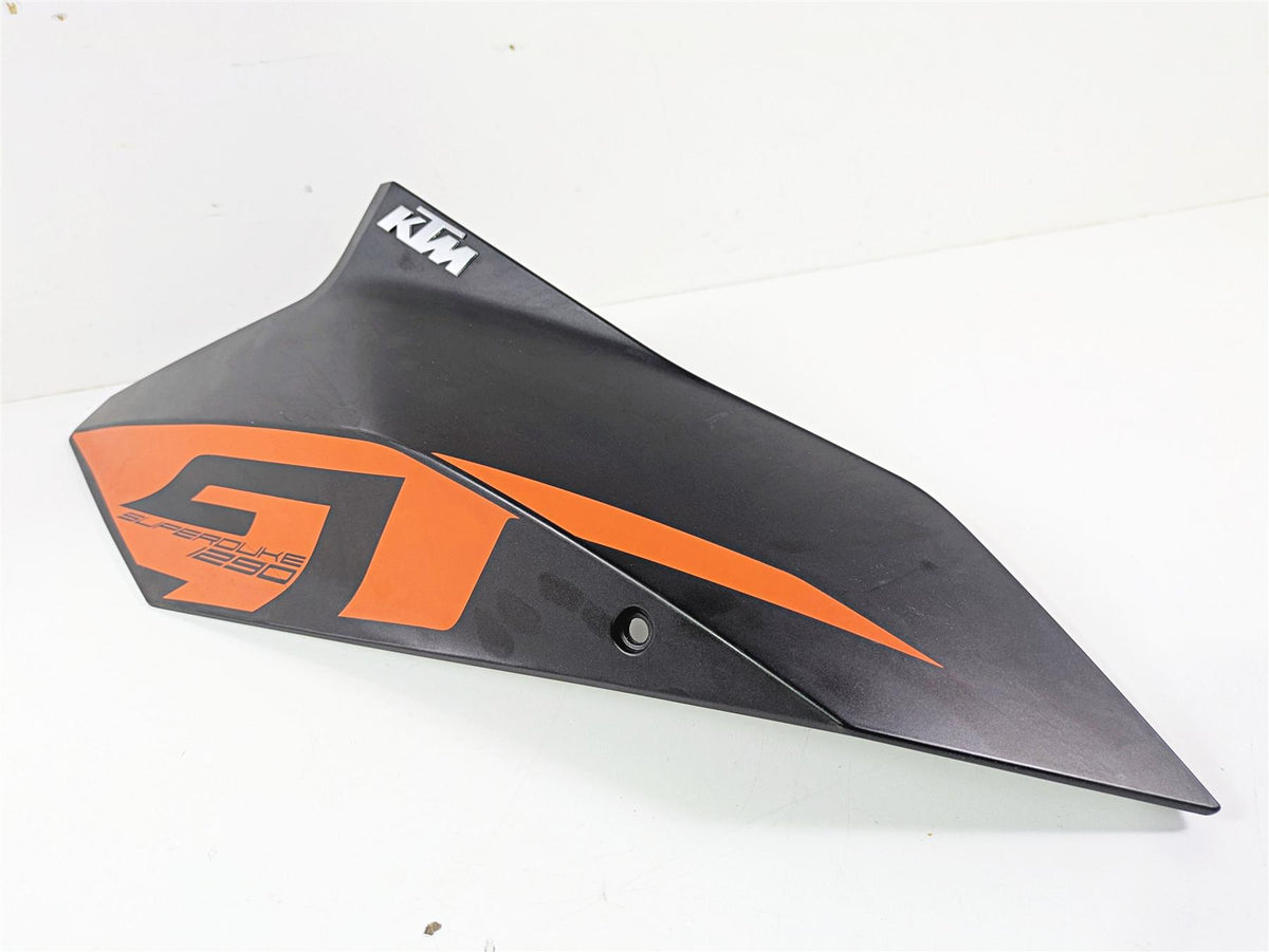 2017 KTM 1290 Super Duke GT Left Tank Cover Fairing 61408050100 {{ shop.shopifyCountryName }} - Mototech271