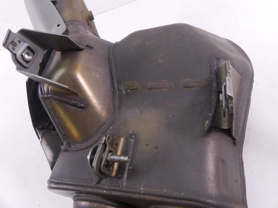 2015 Yamaha YZF-R1M Exhaust Pipe Mid Chamber & Servo Motor 2CR-14730-00-00 {{ shop.shopifyCountryName }} - Mototech271