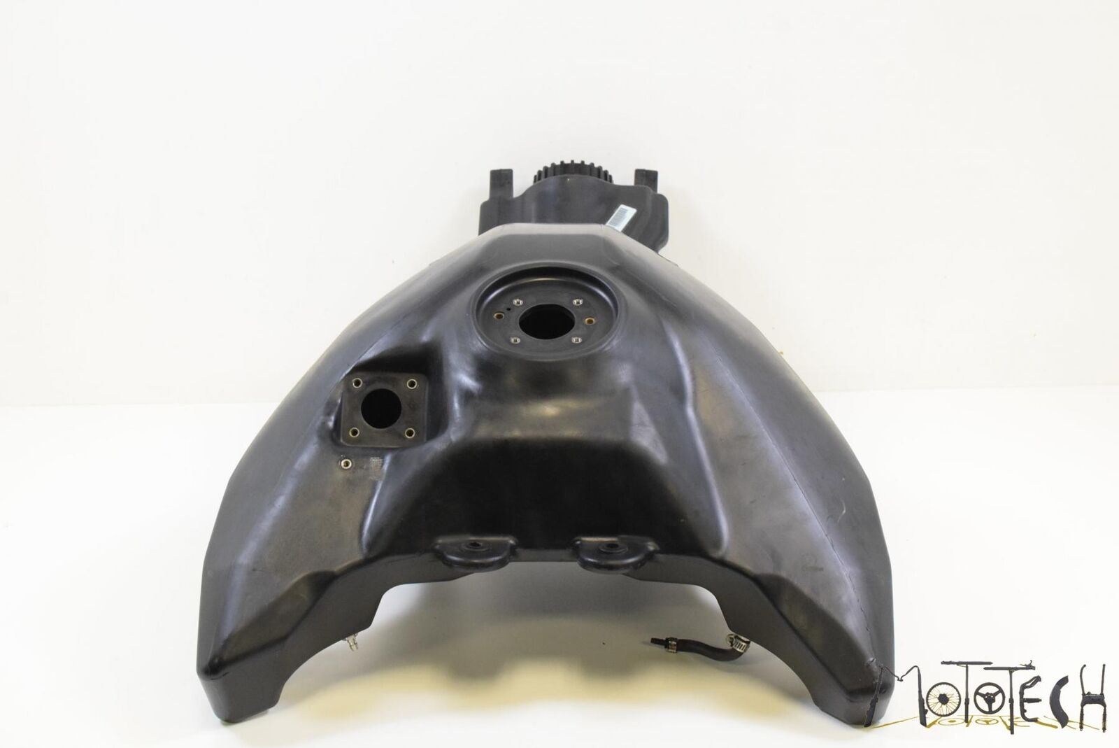 2016 Aprilia CAPONORD 1200 RALLY Fuel Gas Petrol Tank Reservoir B045320 {{ shop.shopifyCountryName }} - Mototech271