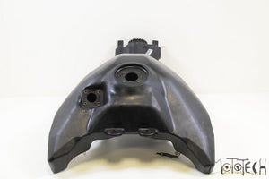 2016 Aprilia CAPONORD 1200 RALLY Fuel Gas Petrol Tank Reservoir B045320