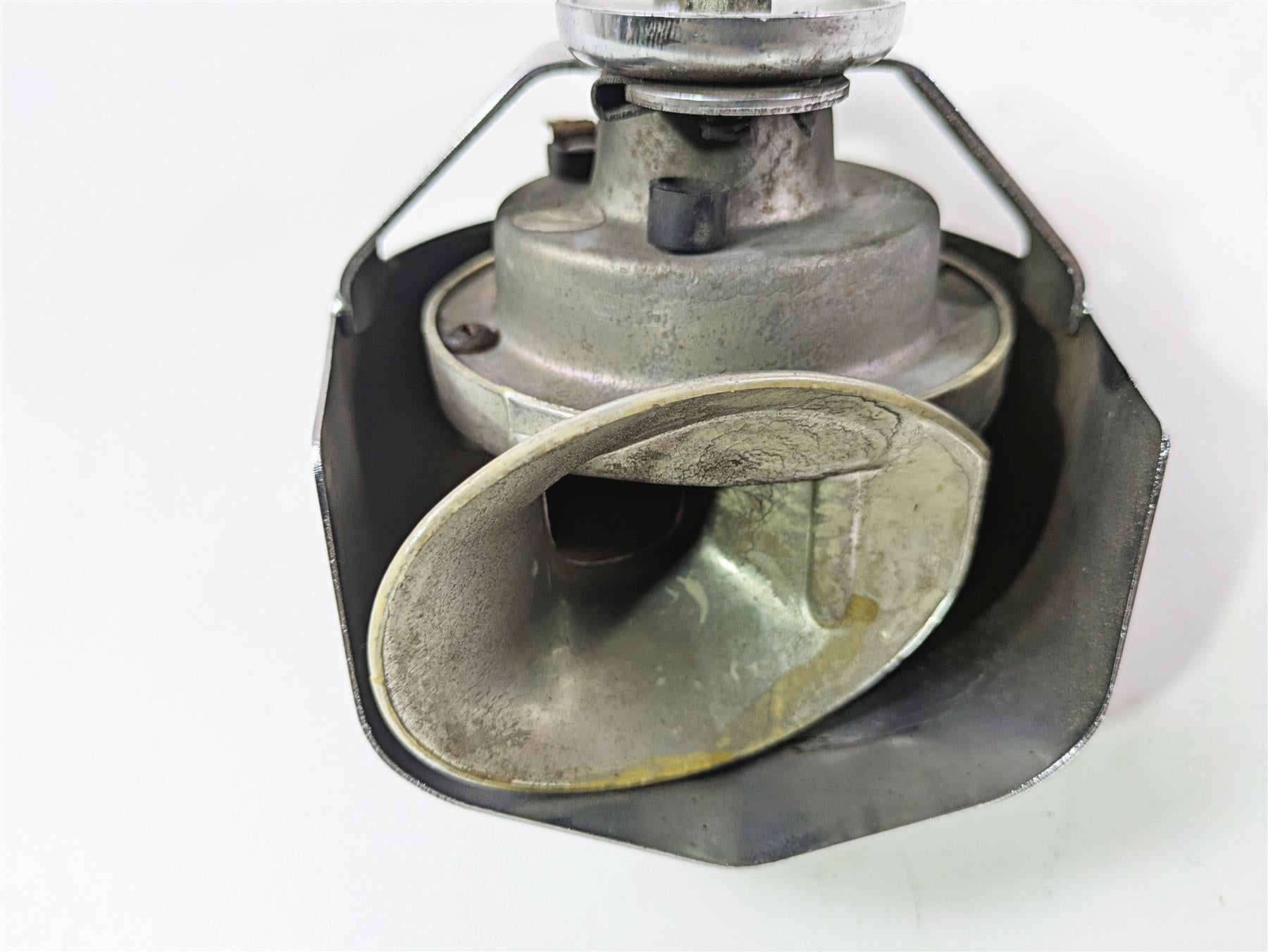 1999 Harley Dyna FXDL Low Rider Aftermarket Horn & Cover Set 61300478A 69060-90H {{ shop.shopifyCountryName }} - Mototech271