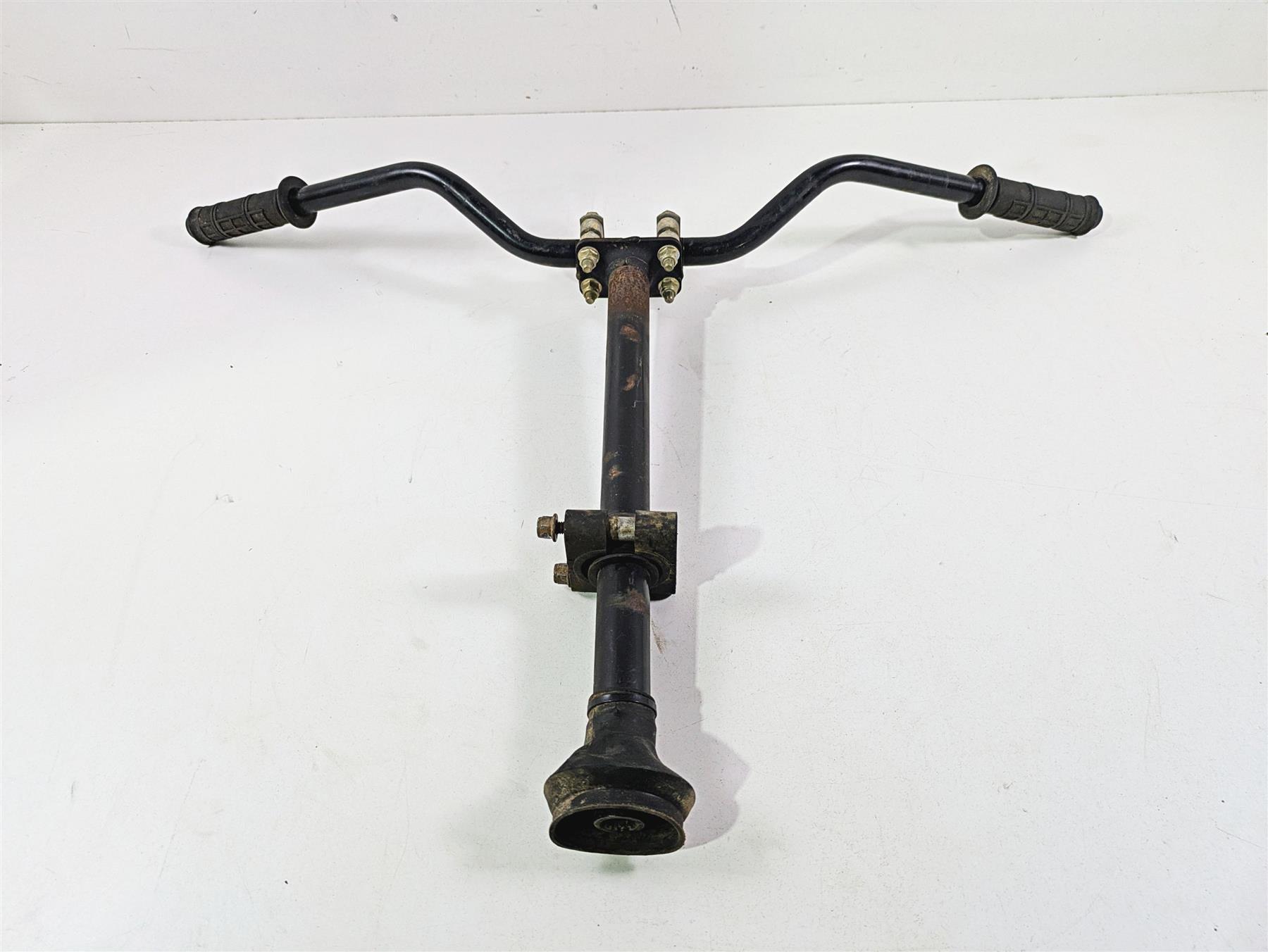 2011 Can-Am Outlander 650 4X4 XT Steering Post Stem Tube & Handlebar 715900573