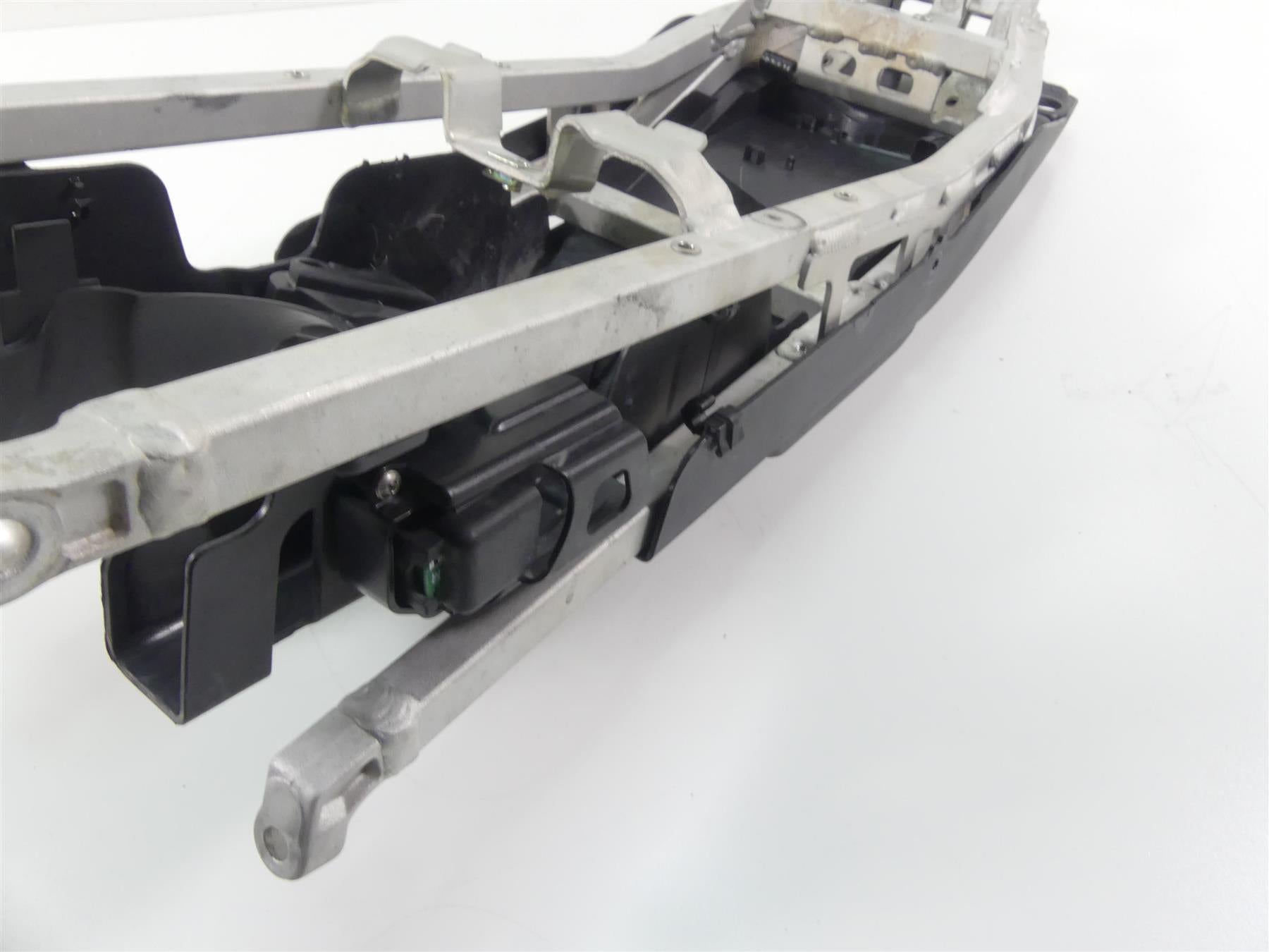 2021 Aprilia Tuono 660 RS660 Rear Straight Sub Frame Subframe 2B008726 2B006819 {{ shop.shopifyCountryName }} - Mototech271