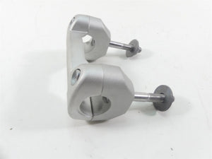 2020 Triumph Speed Triple RS 1050 Handlebar Holder Riser Set T2042064 T2041599