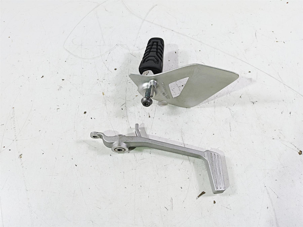 2014 BMW R1200 RT RTW K52 Right Left Footpeg & Brake Pedal 46718535642 {{ shop.shopifyCountryName }} - Mototech271