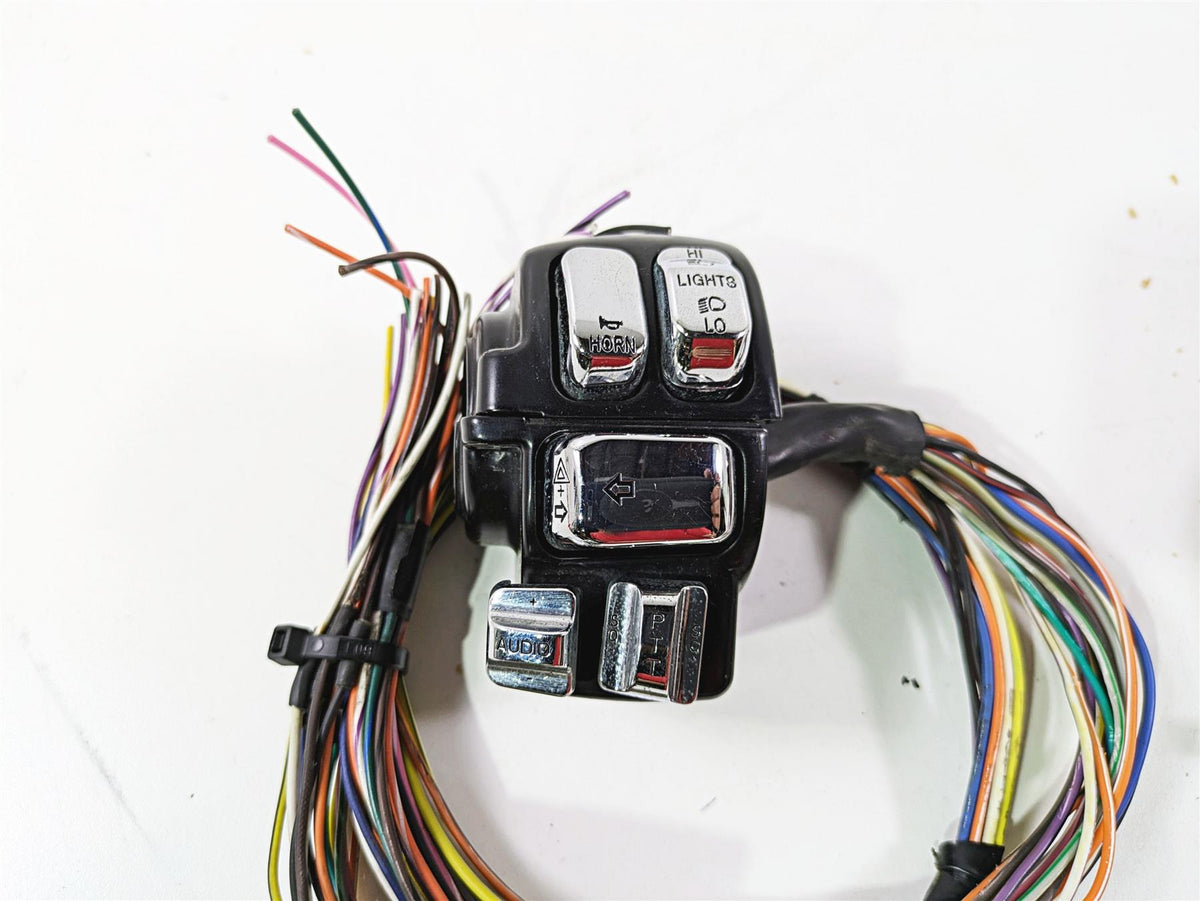 2010 Harley Touring FLHTK Electra Glide Hand Control Switch Set 12" 71682-06A {{ shop.shopifyCountryName }} - Mototech271