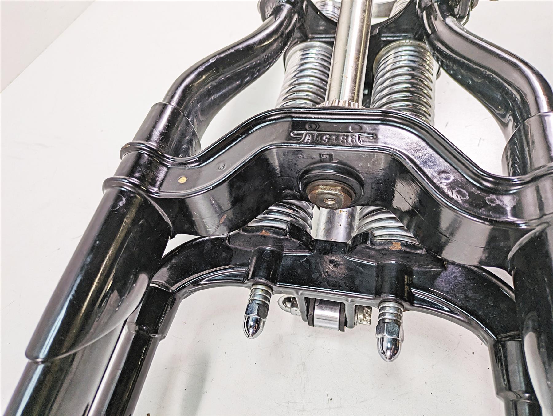 2009 Harley Softail FLSTSB Cross Bones Nice Front End Springer Fork Set 46173-05 46174-05 {{ shop.shopifyCountryName }} - Mototech271