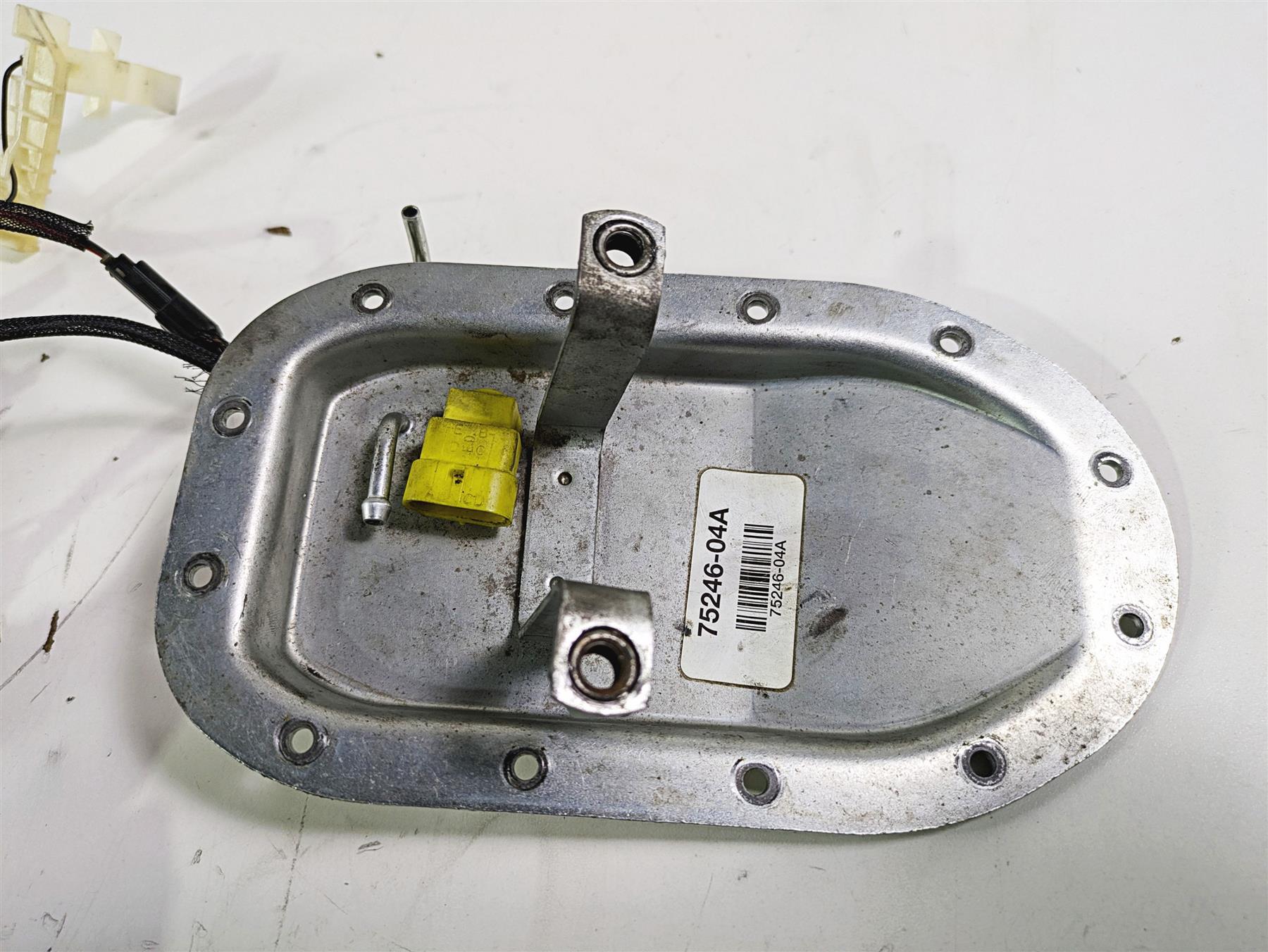 2016 Harley FXDL Dyna Low Rider Fuel Gas Petrol Pump & Sending Unit 75246-04A {{ shop.shopifyCountryName }} - Mototech271