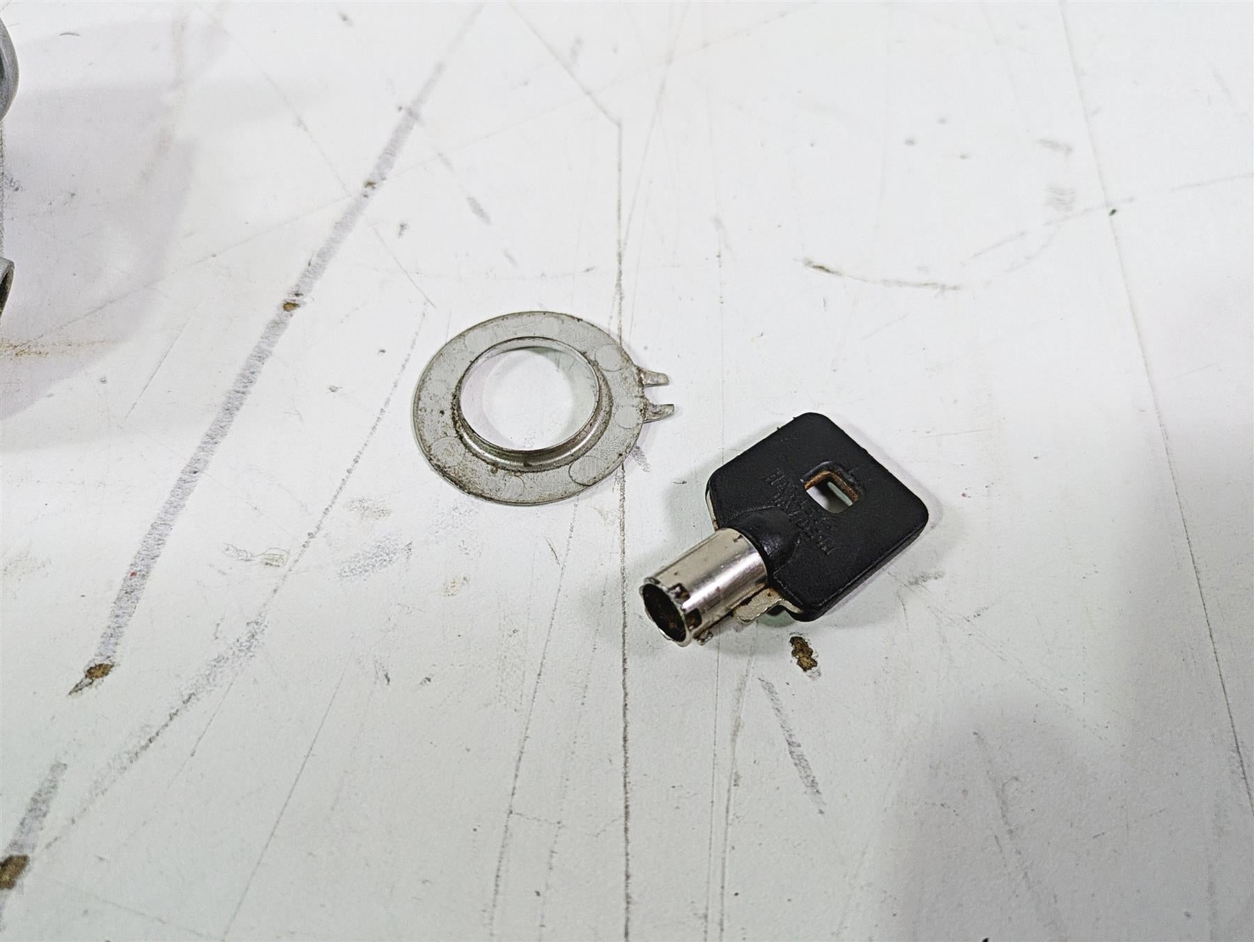 2015 Harley FXDL Dyna Low Rider Steering Fork Key Lock 71475-06B {{ shop.shopifyCountryName }} - Mototech271
