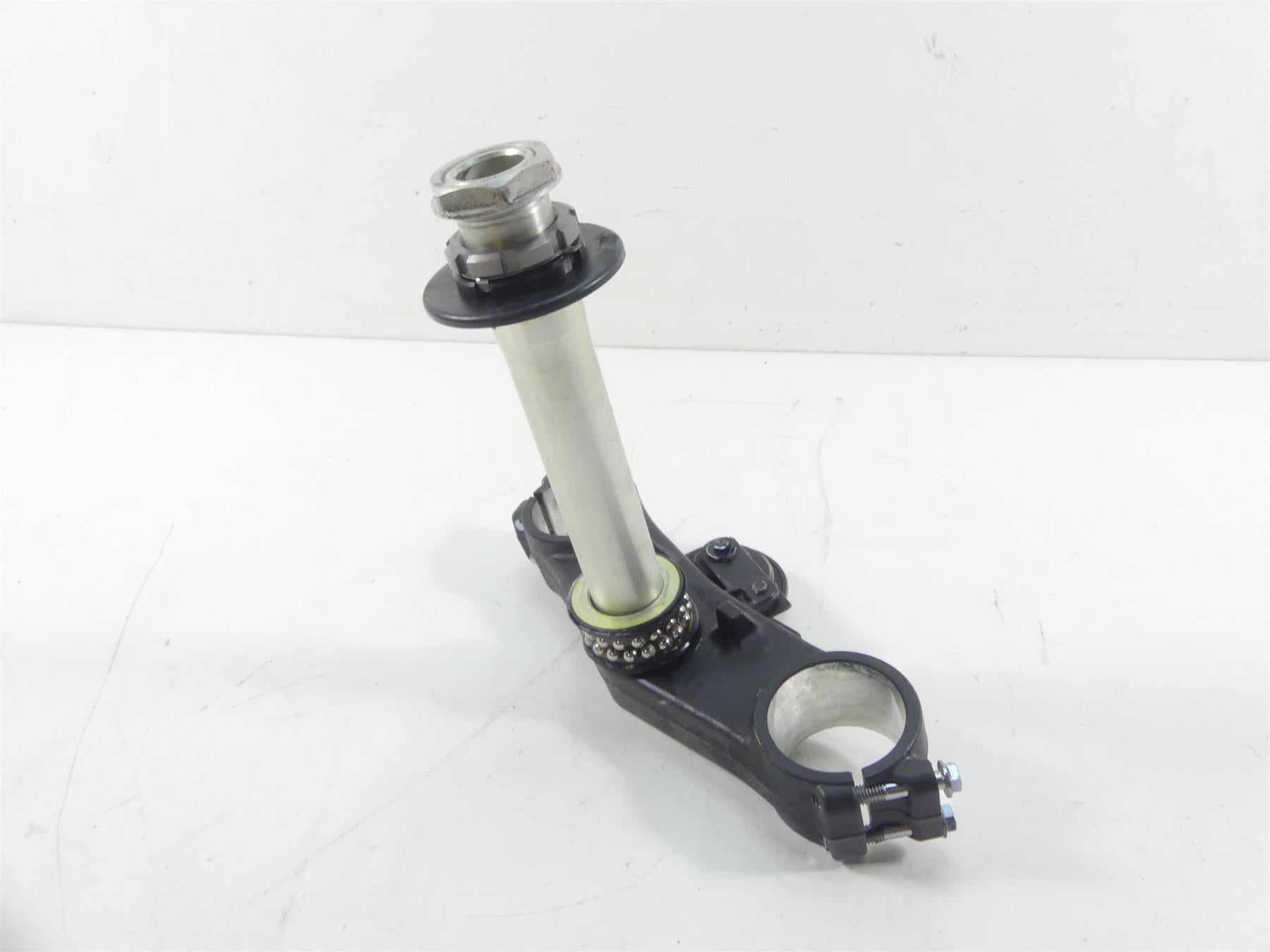 2018 Honda CBR1000 RR SC77 Lower Triple Tree Steering Yoke 53219-MKF-D40 {{ shop.shopifyCountryName }} - Mototech271