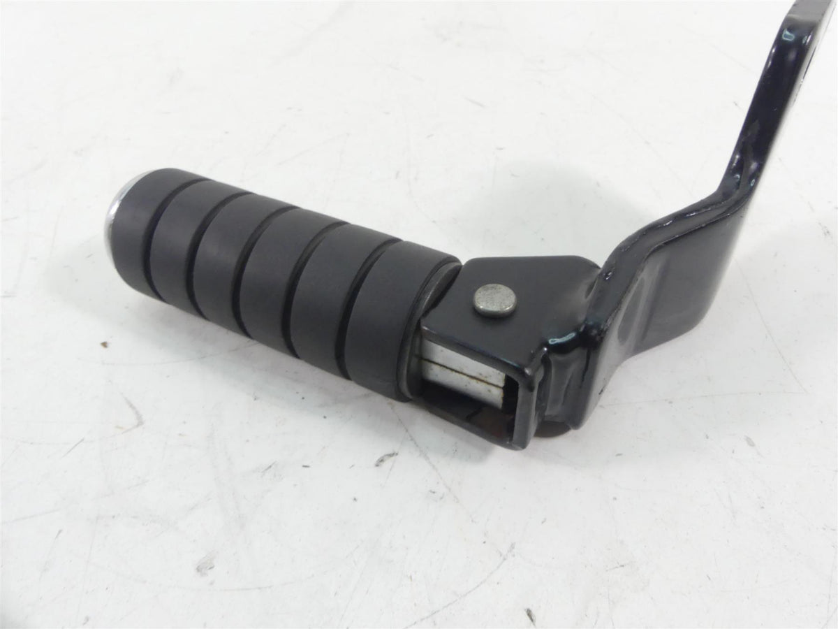 2005 Honda V-Twin VTX1800 S3 Rear Passenger Footpegs 50680-MCV-000 50685-MCV-000 {{ shop.shopifyCountryName }} - Mototech271