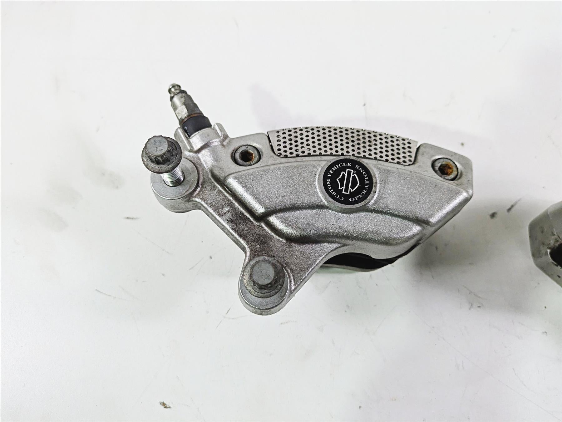 2011 Harley Touring FLHTCUSE CVO E-Glide Front Brake Calipers 42938-08 42939-08 {{ shop.shopifyCountryName }} - Mototech271