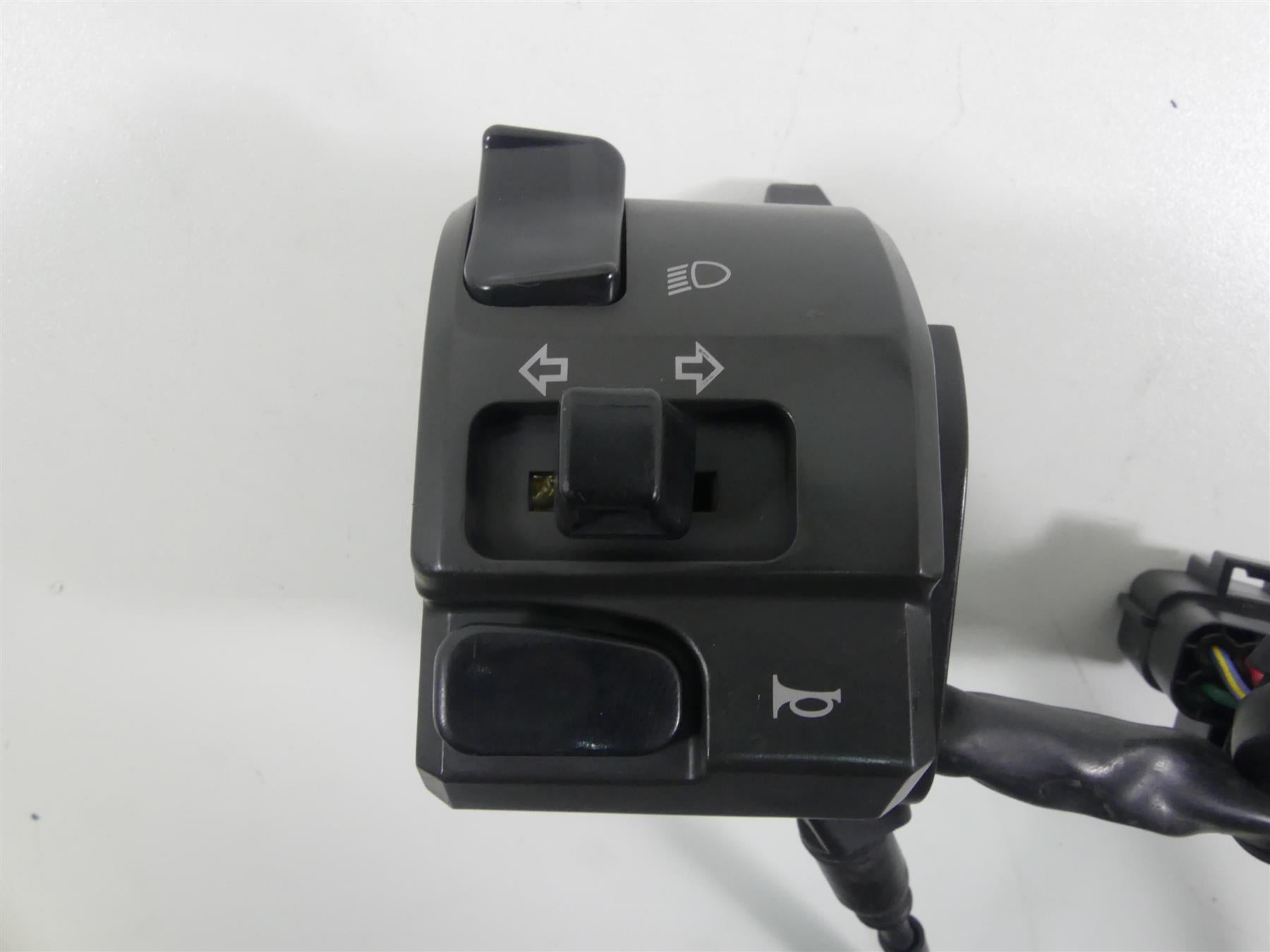 2004 Ducati 999 SBK Left Hand Turn Signal Control Switch + Cable 65140131A {{ shop.shopifyCountryName }} - Mototech271