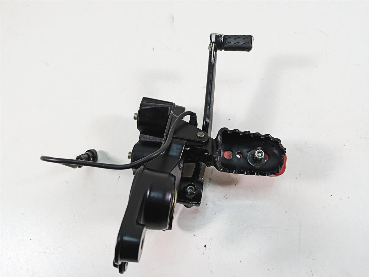 2011 Ducati Hypermotard 1100 Evo SP Front Right Footpeg & Brake Pedal 82411661AB {{ shop.shopifyCountryName }} - Mototech271