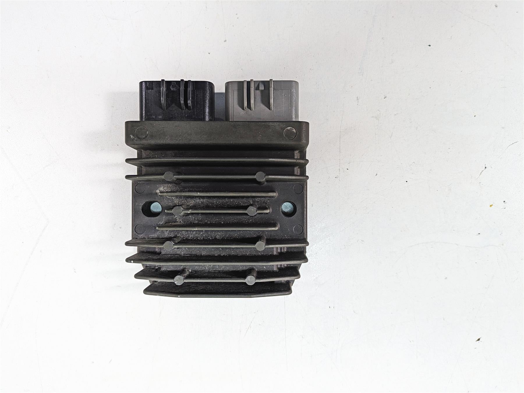 New Motorcycle Voltage Rectifier Regulator Fit For Yamaha YZF R1 R6 YZF