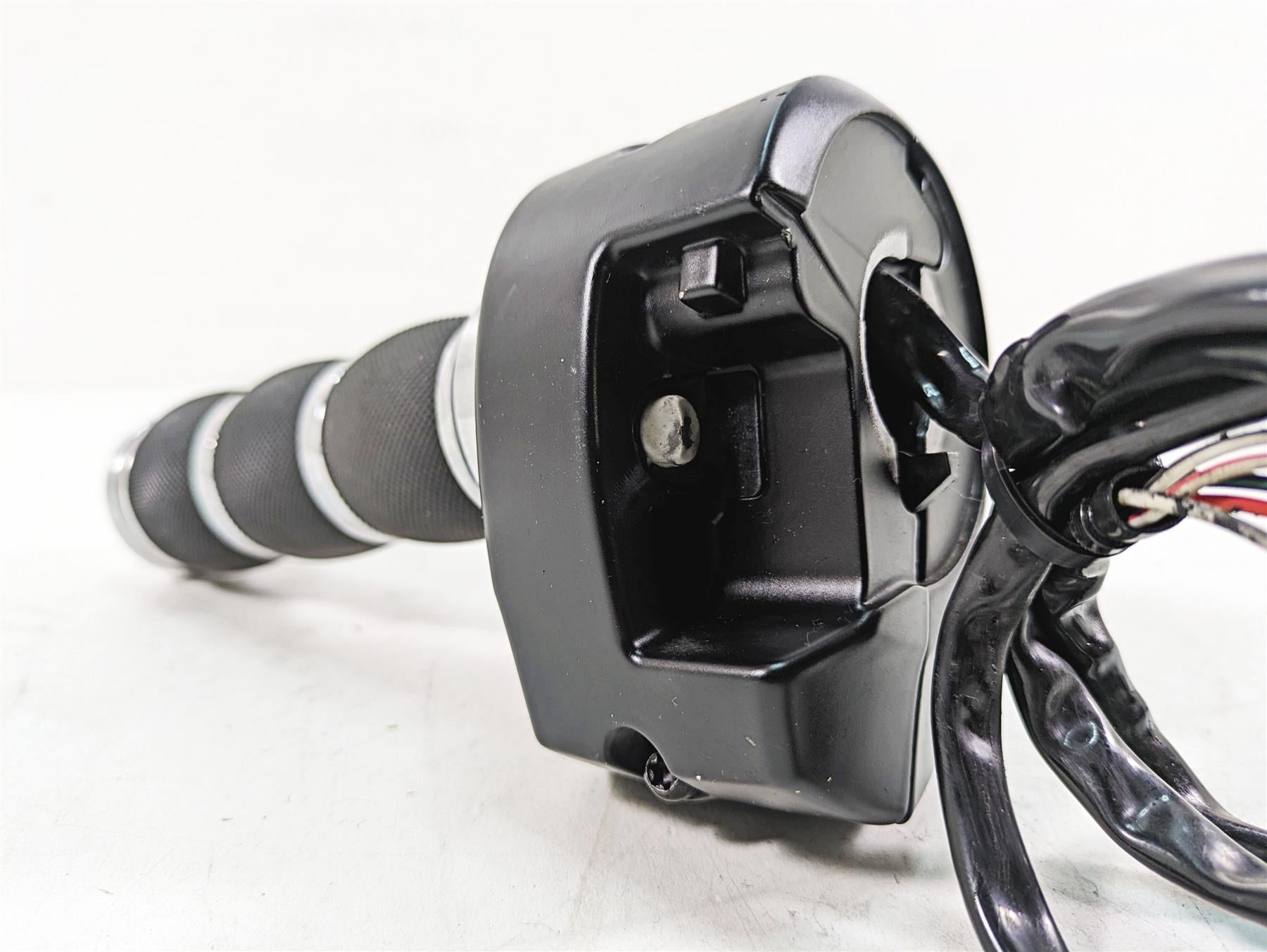 2020 Harley Touring FLHX Street Glide Right Control Switch Boom Box Gts 71500501 {{ shop.shopifyCountryName }} - Mototech271