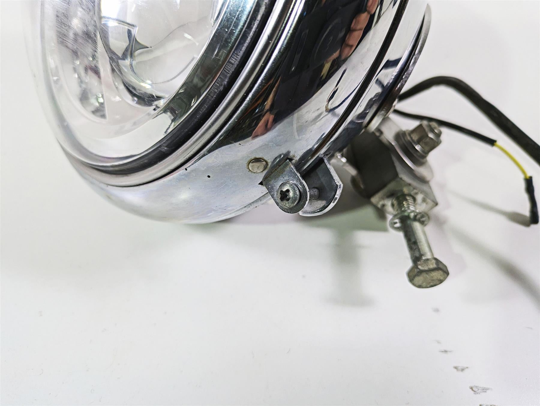 2008 Harley FLSTC Softail Heritage Led Headlight Lamp & Bracket 69748-05B {{ shop.shopifyCountryName }} - Mototech271